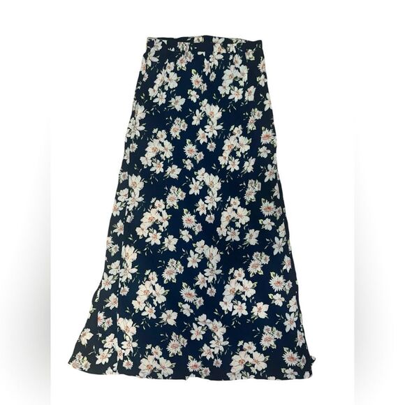 Forever 21 Floral Maxi Skirt - Picture 3 of 4